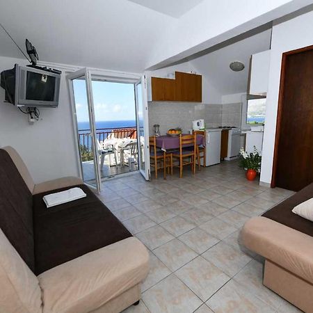 Perfect Vacation Apartments Omiš Esterno foto