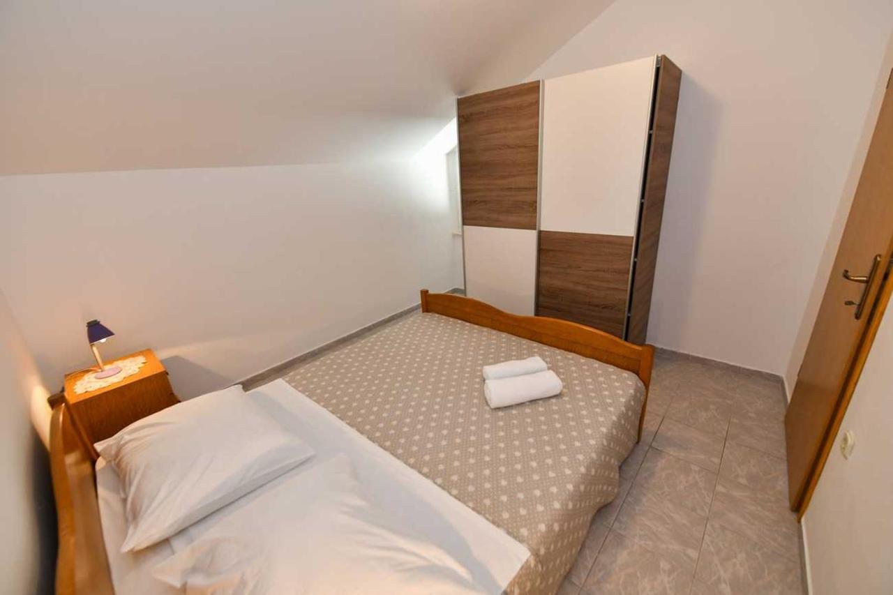Perfect Vacation Apartments Omiš Esterno foto